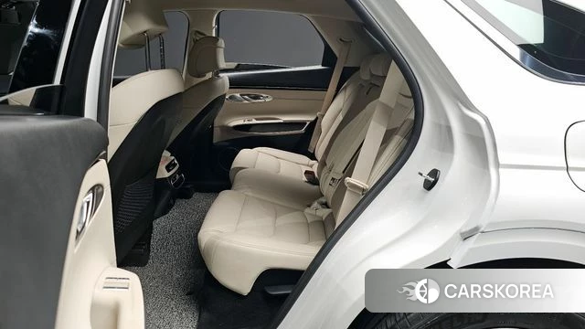Genesis GV70 2022 Белый из Кореи, фото 2