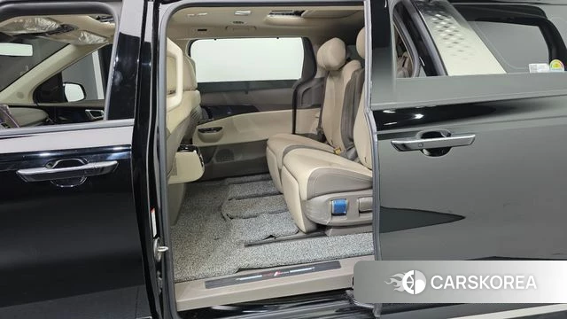 Kia The New Carnival 4th Generation 2024 Черный из Кореи, фото 2