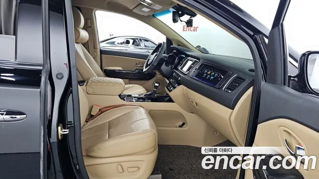 Kia The New Carnival 2019 Черный из Кореи, фото 2