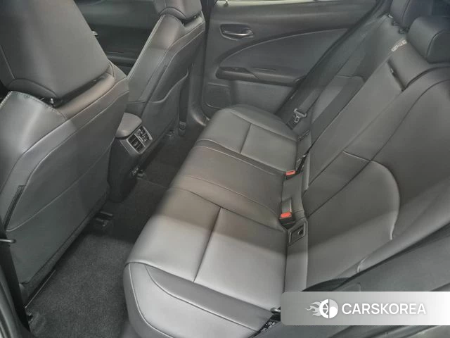 Lexus UX300h 2025 Песочный из Кореи, фото 2