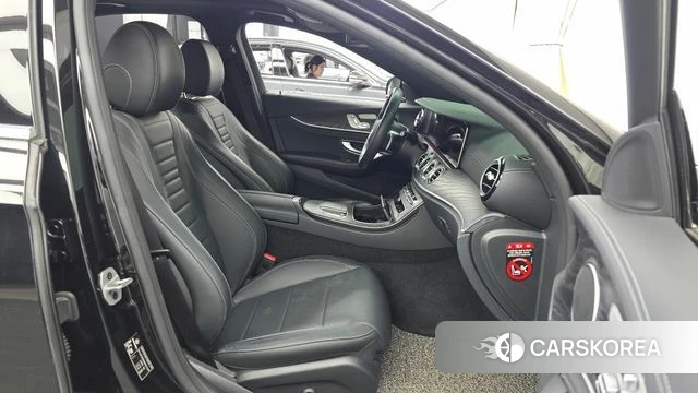 Mercedes-Benz E-Class W213 2021 Черный из Кореи, фото 2