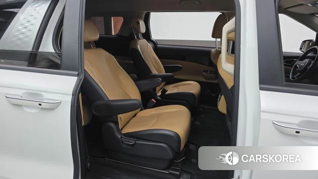 Kia Carnival 4th generation 2023 Белый из Кореи, фото 2