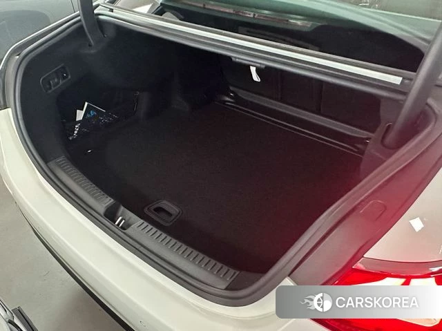 Mercedes-Benz E-Class W214 2025 Белый из Кореи, фото 2