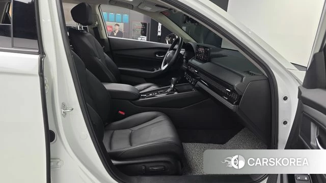Honda Accord 11th Generation 2023 Белый из Кореи, фото 2