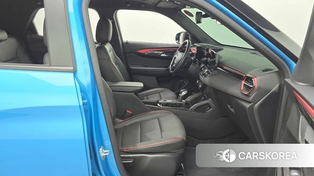 Chevrolet (GM Daewoo) The New Trail Blazer 2024 Небесно-голубой из Кореи, фото 2