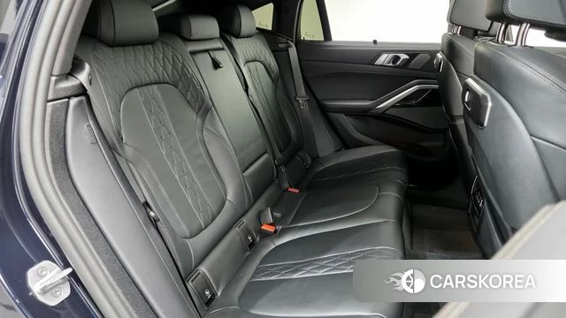 BMW X6 (G06) 2025 Черный из Кореи, фото 2