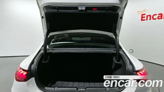 Mercedes-Benz EQE V295 2023 Белый из Кореи, фото 2