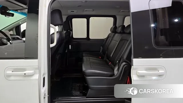 Hyundai Staria 2023 Белый из Кореи, фото 2