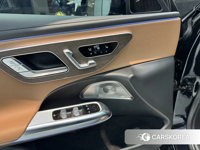 Mercedes-Benz E-class 2024 Черный из Китая, фото 2