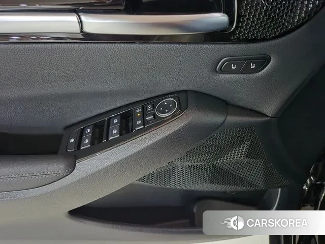 Kia The New Seltos 2024 Черный из Кореи, фото 2