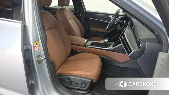 Audi A6 (C8) 2022 Серебряный из Кореи, фото 2