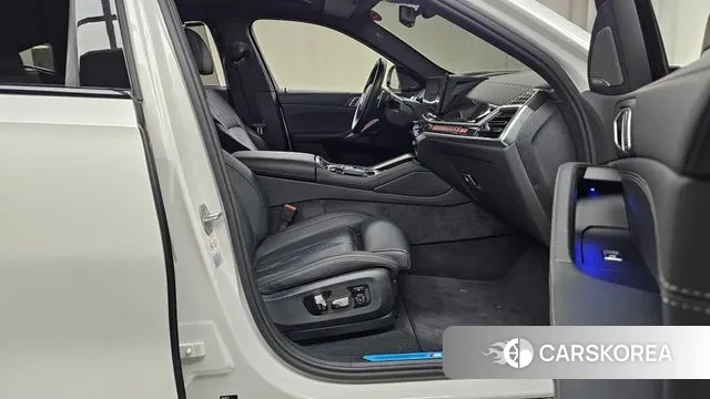 BMW X6 (G06) 2024 Белый из Кореи, фото 2