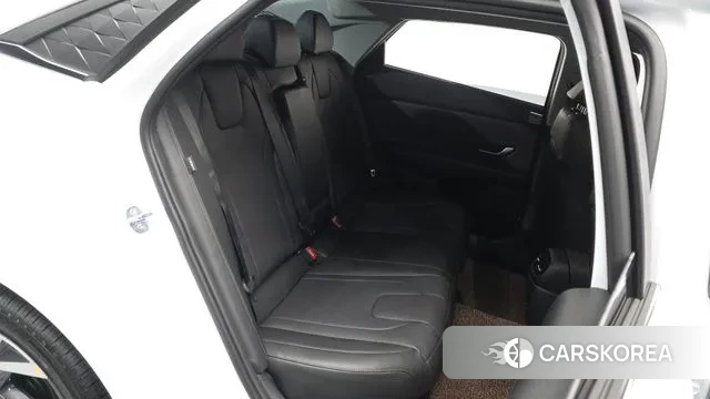 Hyundai The New Avante Hybrid (CN7) 2025 Белый из Кореи, фото 2