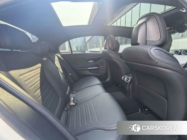 Mercedes-Benz Class C 2025 Белый из Китая, фото 2