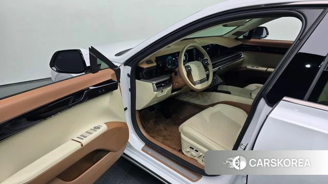 Hyundai Grandeur Hybrid (GN7) 2023 Белый из Кореи, фото 2