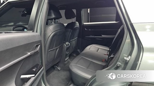 Ssangyong Torres 2022 Темно-зеленый из Кореи, фото 2