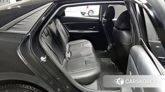 Hyundai Avante (CN7) 2021 Черный из Кореи, фото 2