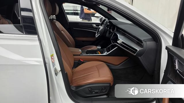 Audi A6 (C8) 2021 Белый из Кореи, фото 2