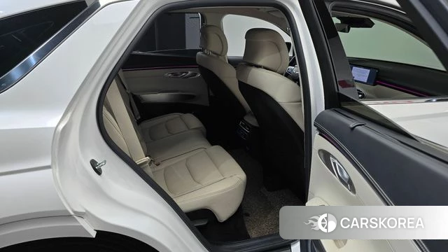 Genesis GV70 2024 Белый из Кореи, фото 2