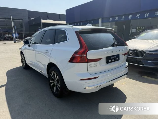 Volvo XC60 2023 Белый из Китая, фото 2