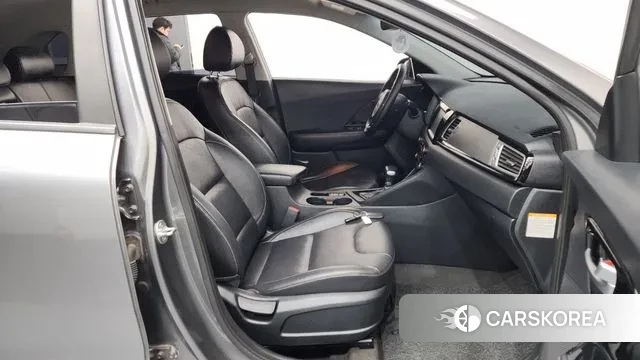 Kia Niro 2018 Серый из Кореи, фото 2