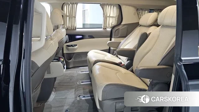 Kia Carnival 4th generation 2023 Черный из Кореи, фото 2