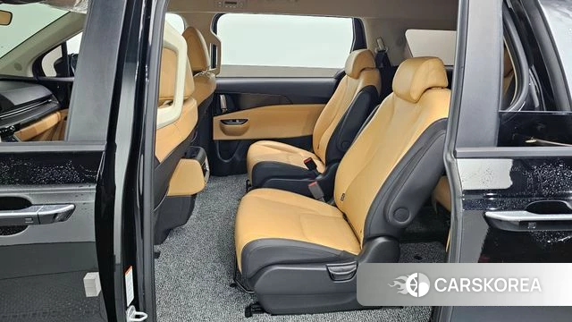 Kia Carnival 4th generation 2022 Черный из Кореи, фото 2