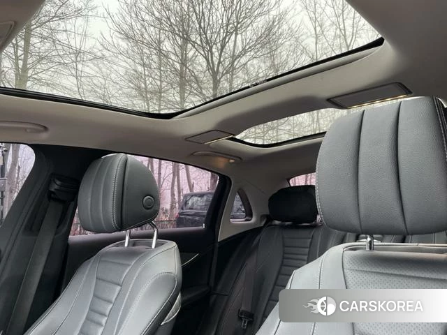 Mercedes-Benz E-class 2021 Черный из Китая, фото 2
