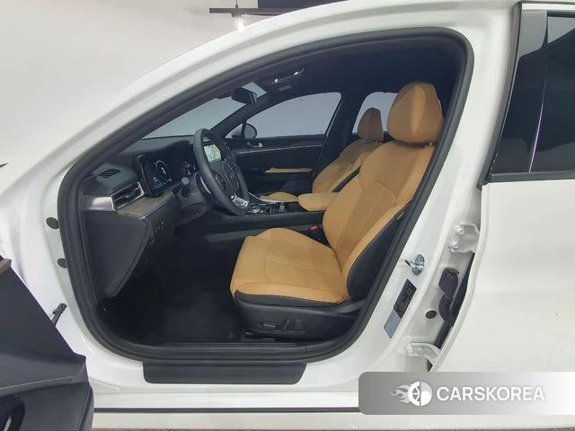 Kia K5 Hybrid 3rd Generation 2023 Белый из Кореи, фото 2