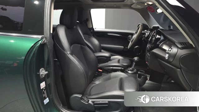 Mini Cooper S 2018 Темно-зеленый из Кореи, фото 2