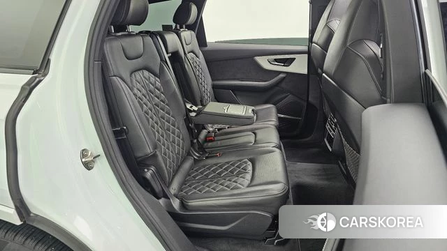 Audi Q7 (4M) 2021 Белый из Кореи, фото 2