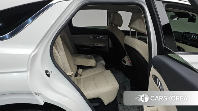 Genesis GV70 2021 Белый из Кореи, фото 2