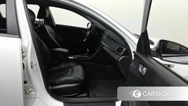 Kia The New K5 2nd generation 2018 Белый из Кореи, фото 2