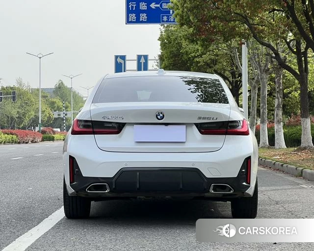 BMW 3 series 2024 Белый из Китая, фото 2