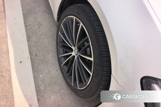 BMW 5 series 2021 Белый из Китая, фото 2