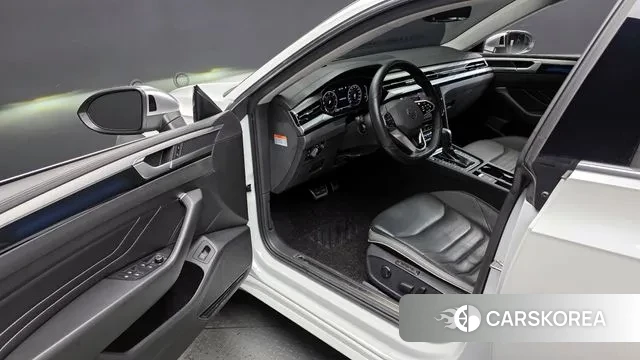 Volkswagen Arteon 2022 Белый из Кореи, фото 2