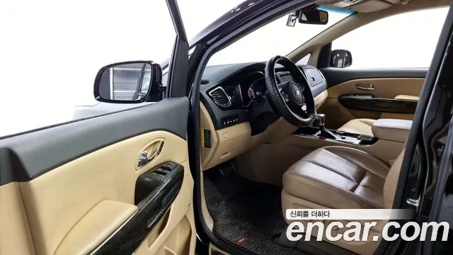 Kia The New Carnival 2018 Черный из Кореи, фото 2