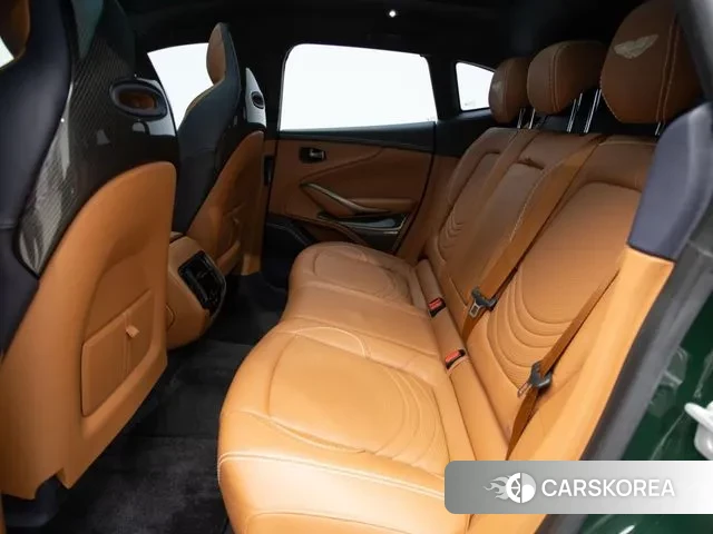 Aston Martin DBX 2022 Темно-зеленый из Кореи, фото 2