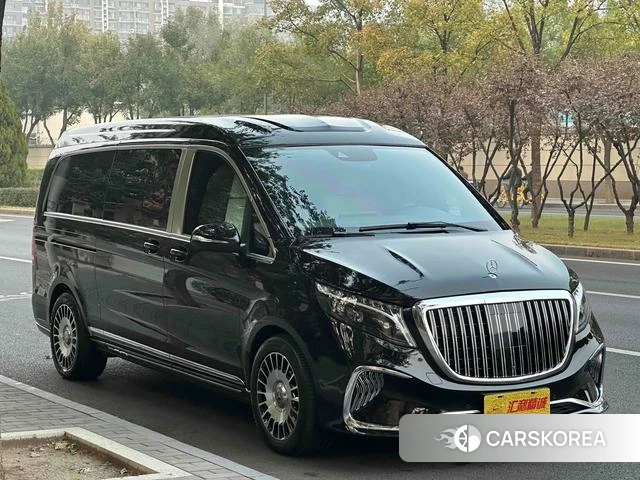 Mercedes-Benz V-class 2023 Черный из Китая, фото 2