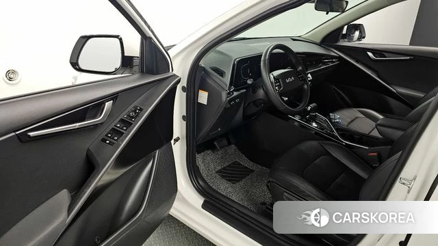 Kia Di Ol Nu Niro 2022 Белый из Кореи, фото 2