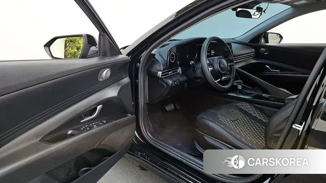 Hyundai Avante Hybrid (CN7) 2021 Черный из Кореи, фото 2