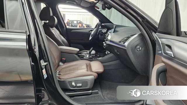BMW X3 (G01) 2021 Черный из Кореи, фото 2