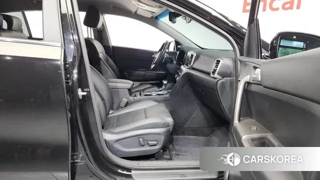 Kia Sportage The Bold 2021 Черный из Кореи, фото 2