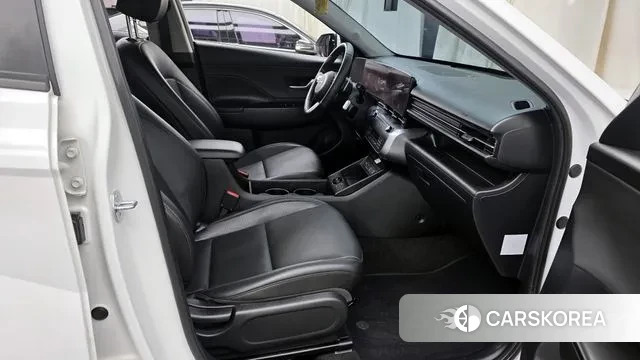 Hyundai Kona (SX2) 2023 Белый из Кореи, фото 2