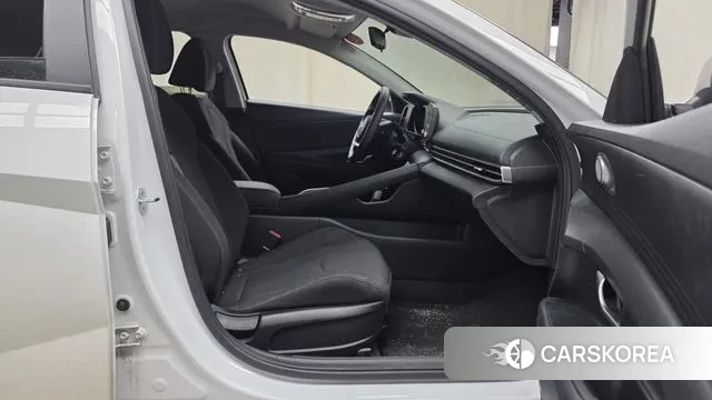 Hyundai Avante (CN7) 2021 Белый из Кореи, фото 2