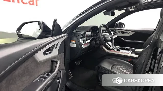 Audi Q8 (4M) 2021 Черный из Кореи, фото 2