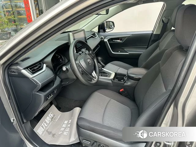 Toyota RAV4 Rongfang 2021 Серебристо-серый из Китая, фото 2