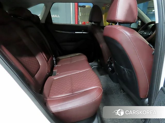 Kia Seltos 2021 Белый из Кореи, фото 2