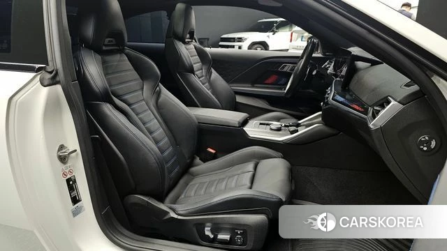 BMW 2 Series (G42) 2023 Белый из Кореи, фото 2