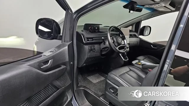 Hyundai Staria 2023 Серый из Кореи, фото 2